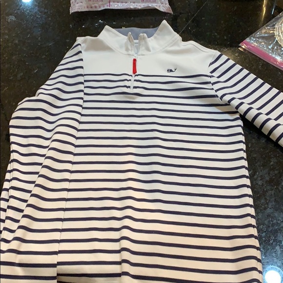 Vineyard Vines Other - Vineyard vines sweatshirt